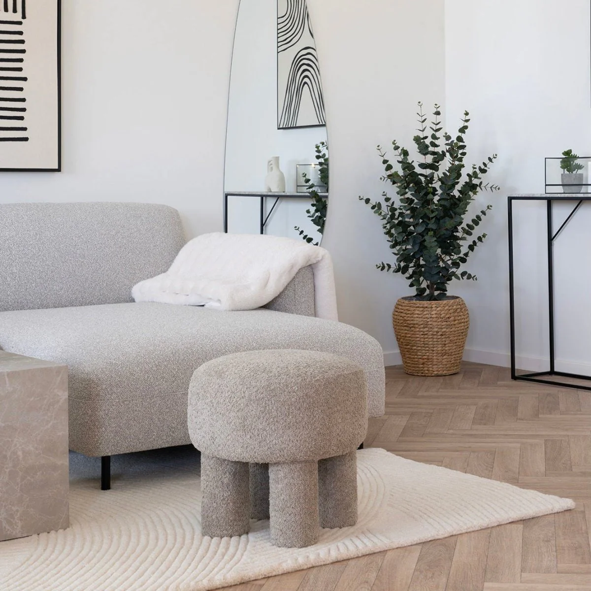 Canberra puff mørk sand ø43 cm