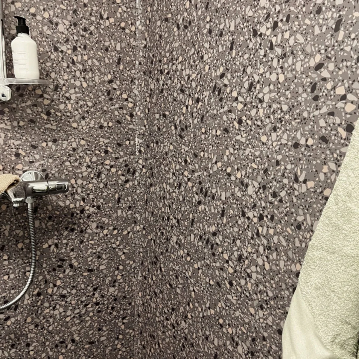8-pk Clemont terrazzo selvklebende fliser - Image 6