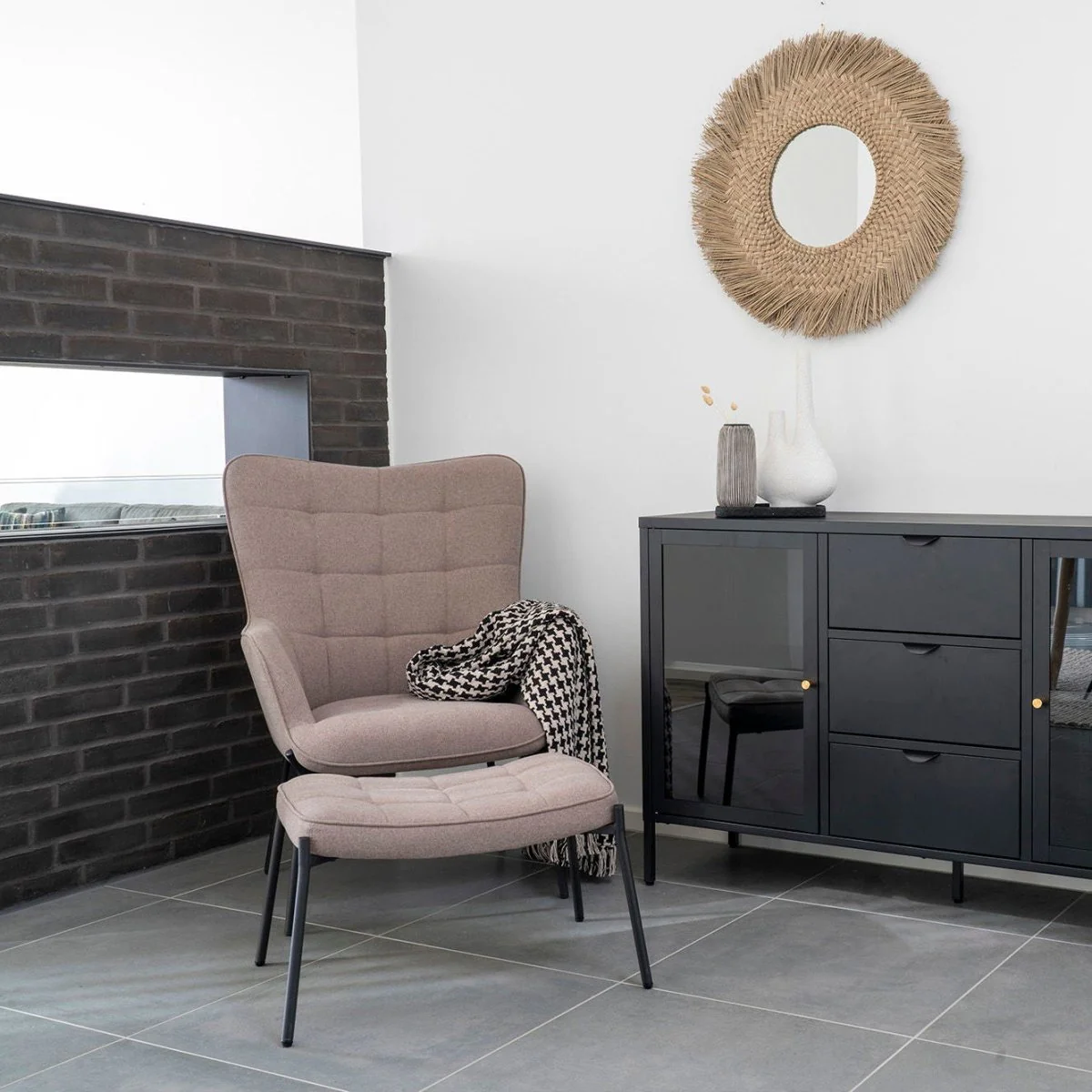 Glasglow sett lounge stol og puff grå - Image 5