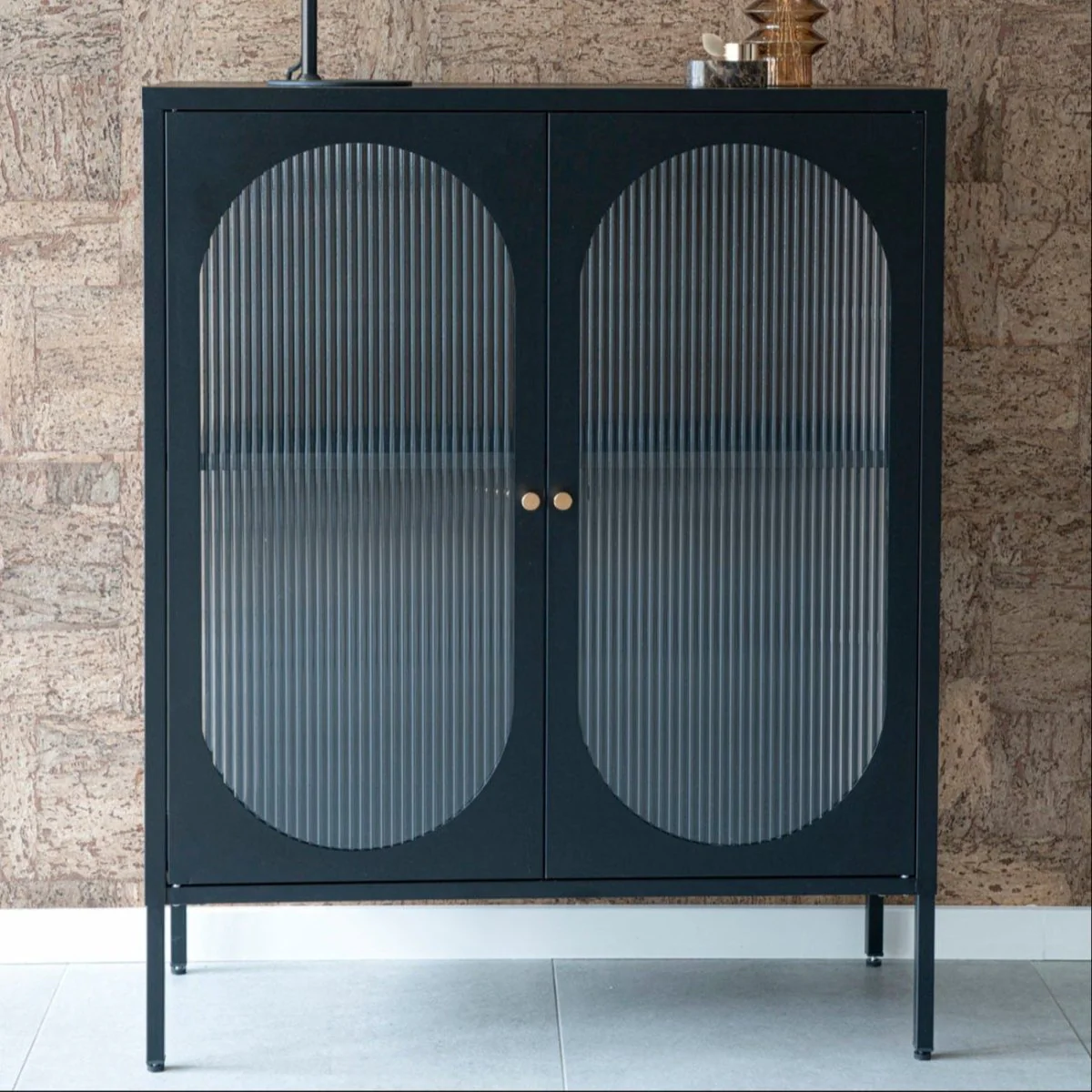 Adelaide vitrineskap rillet glass sort 90 x 35 x 120cm - Image 4