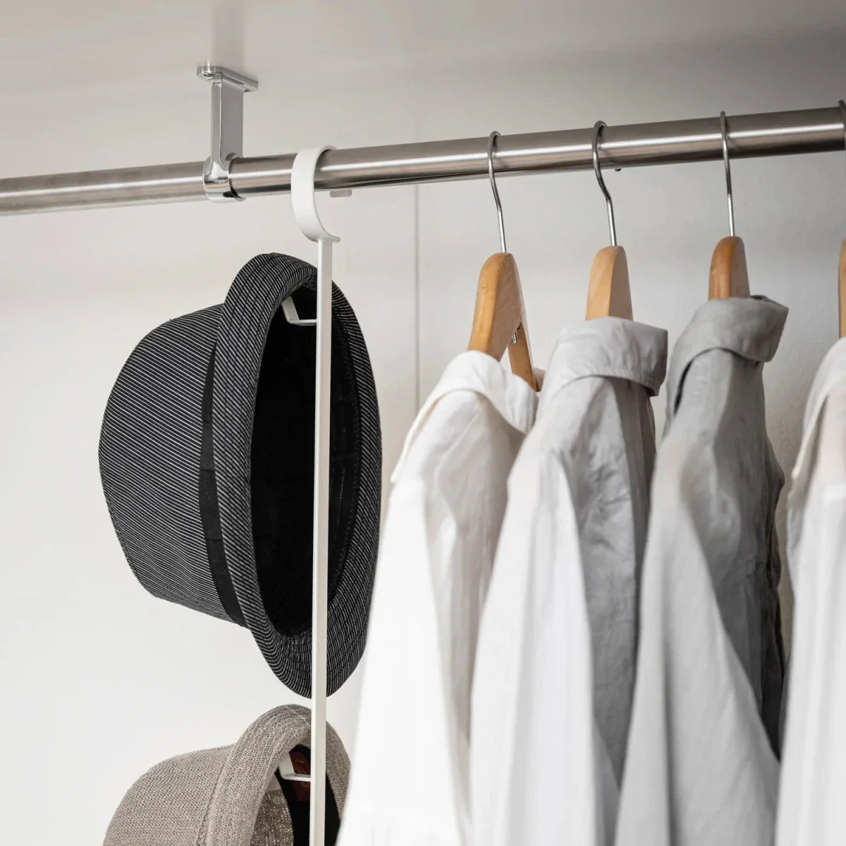 Justerbart klesstativ for garderobe med kroker - Image 7