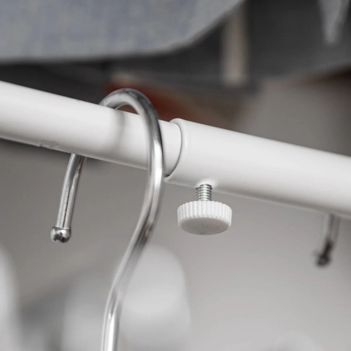 Justerbart klesstativ for garderobe med kroker - Image 9
