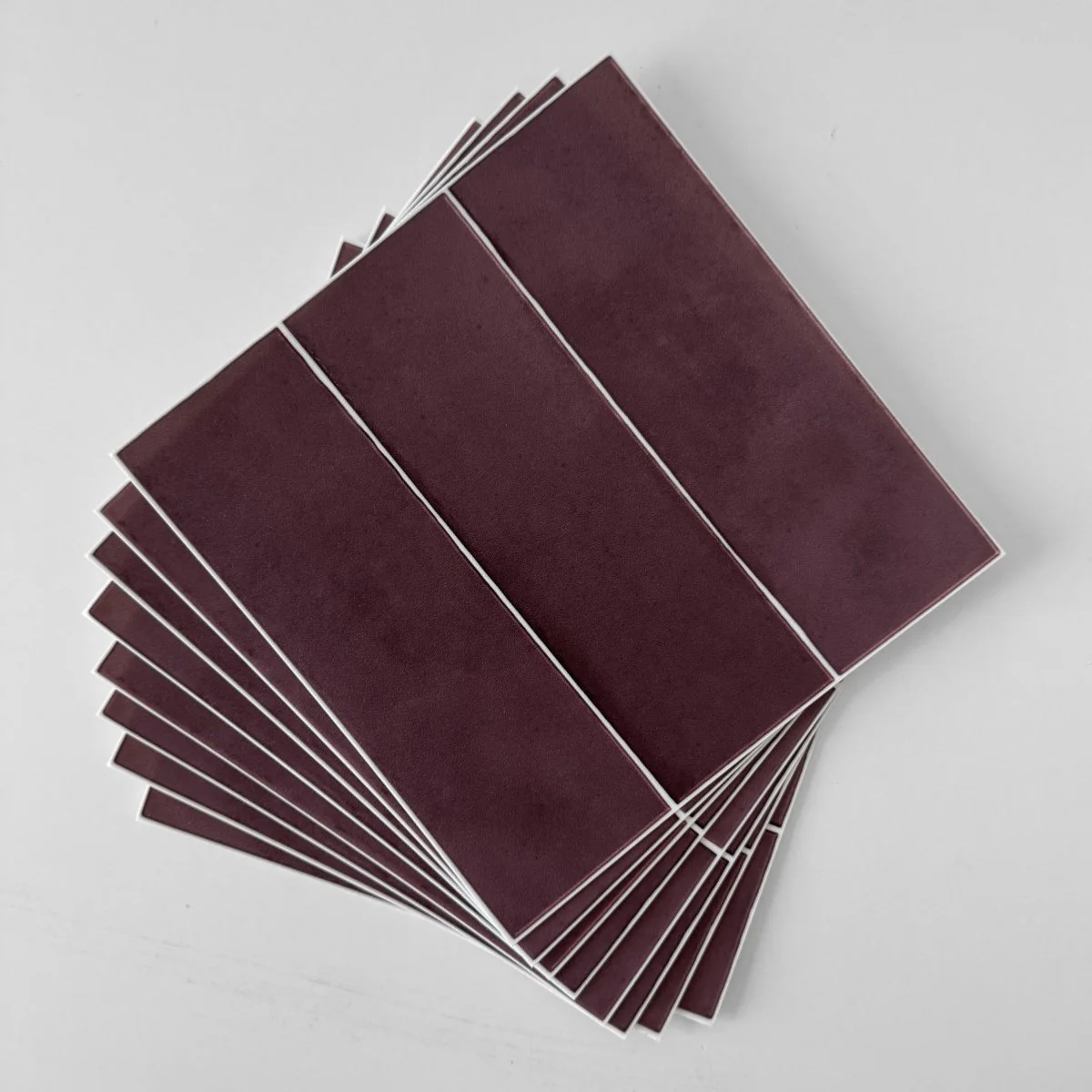 8-pk Katja vinrød selvklebende fliser - Image 5