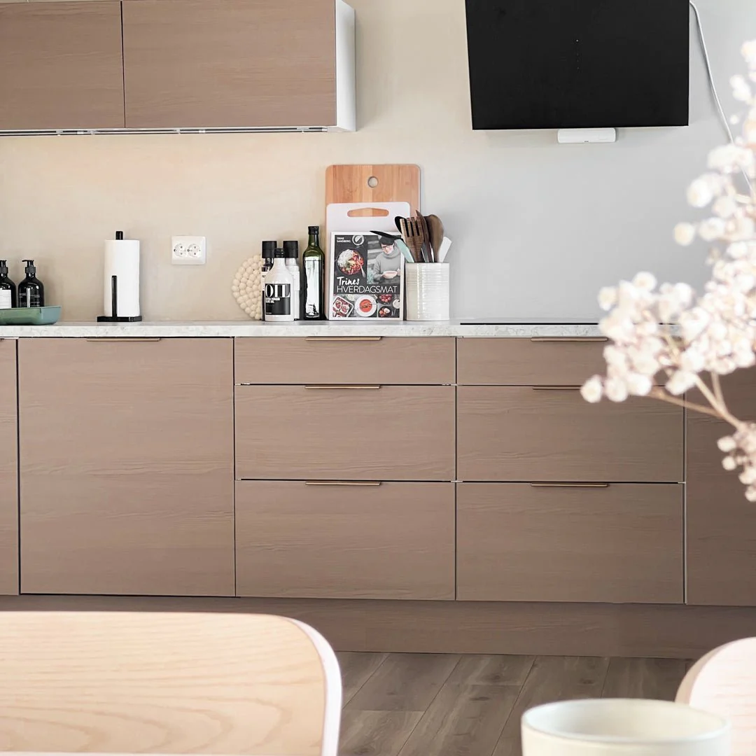 Tuscan tan kontaktplast